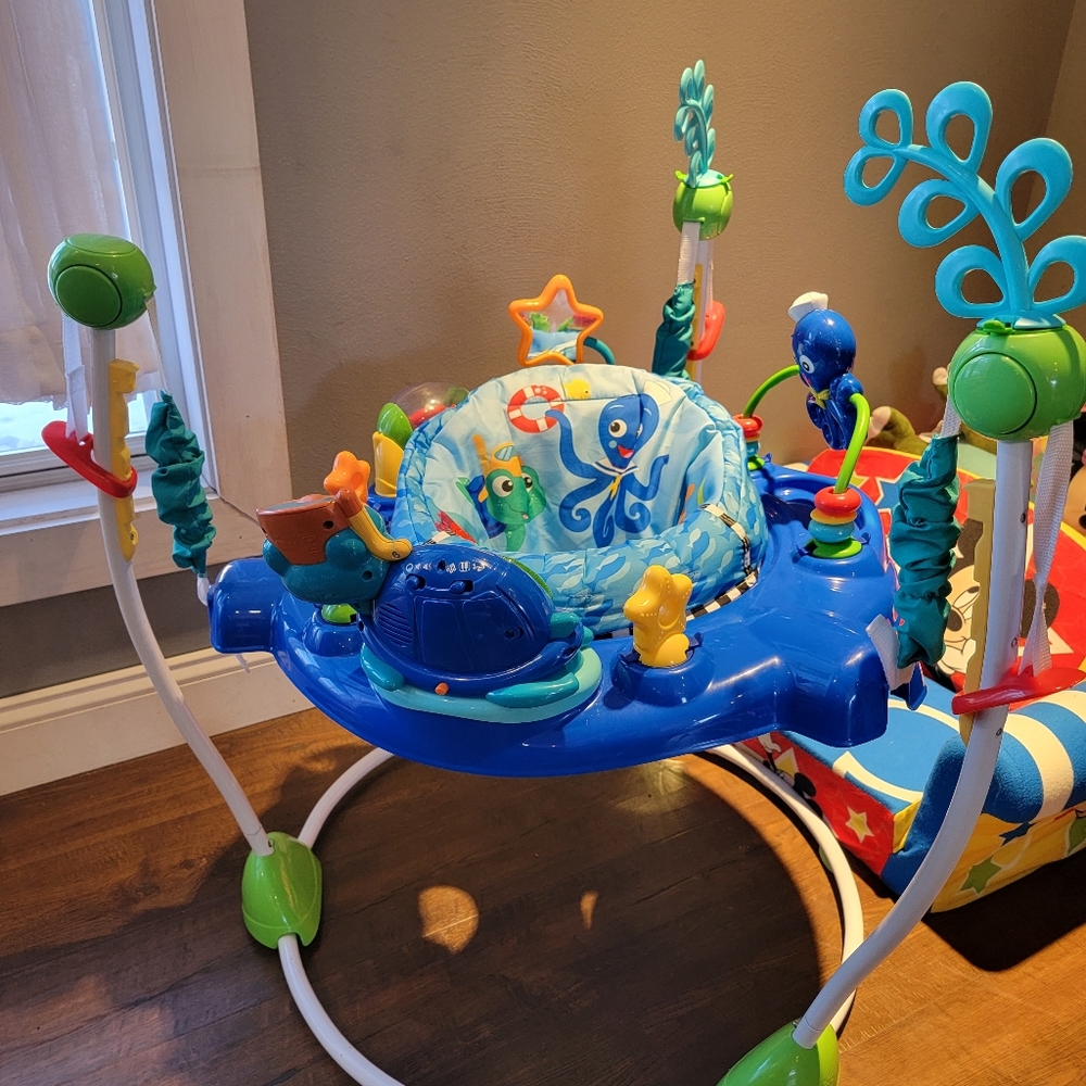 Little Einstein Neptune's ocean discovery jumper
